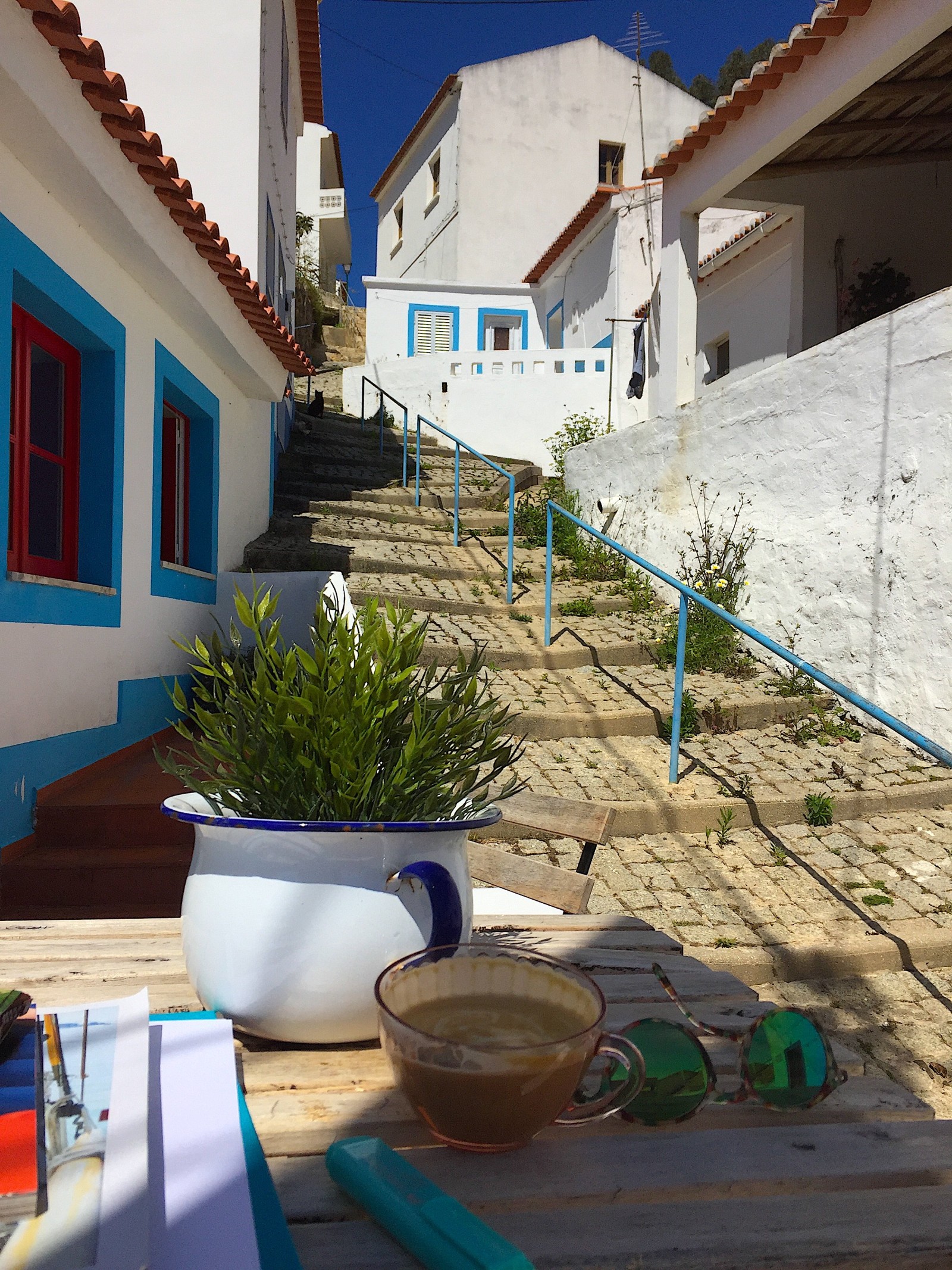 Schreibtisch in der Ferne